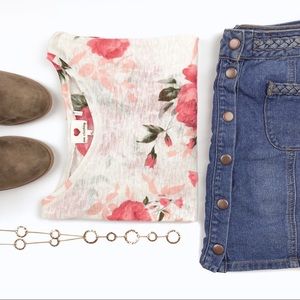 One Clothing Floral Cropped Top Size XL